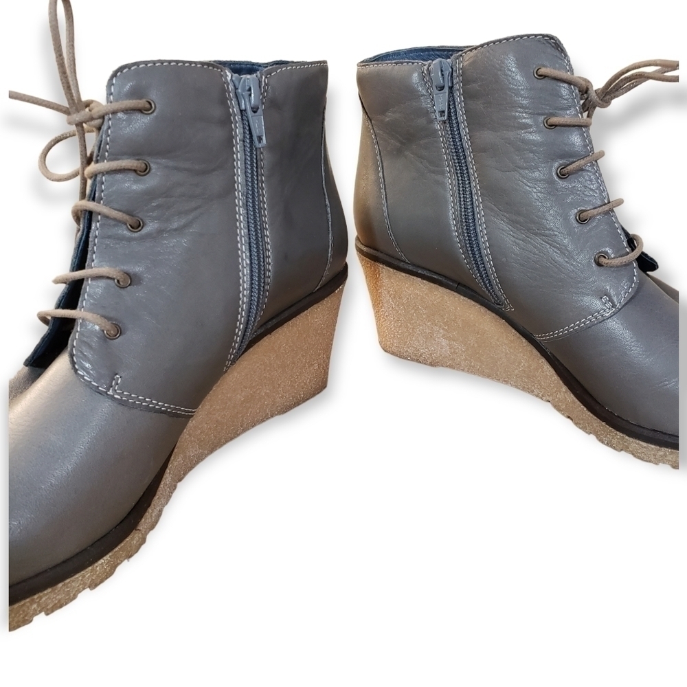 Mistral Ankle Boots - Picture 2 of 10